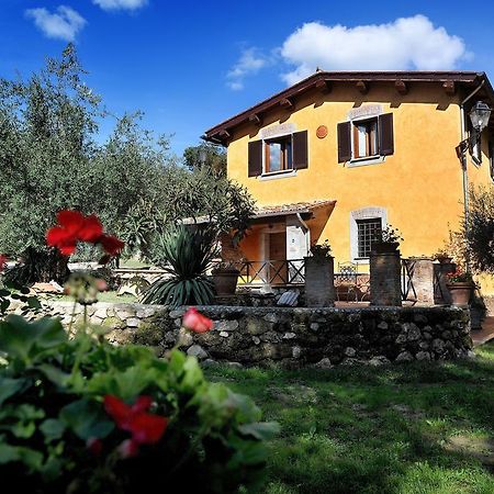 Villa L'Antica Mola à Castel Madama Chambre photo